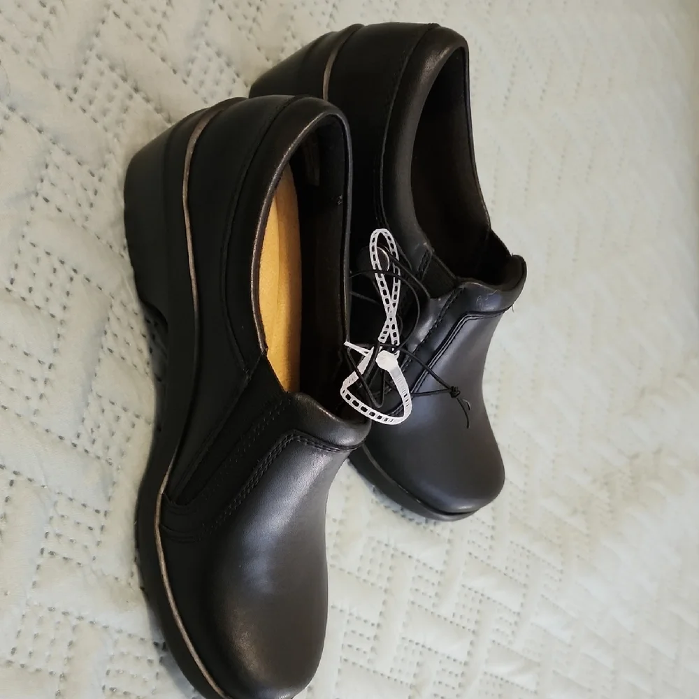 Clarks Black Leather Comfort Loafers